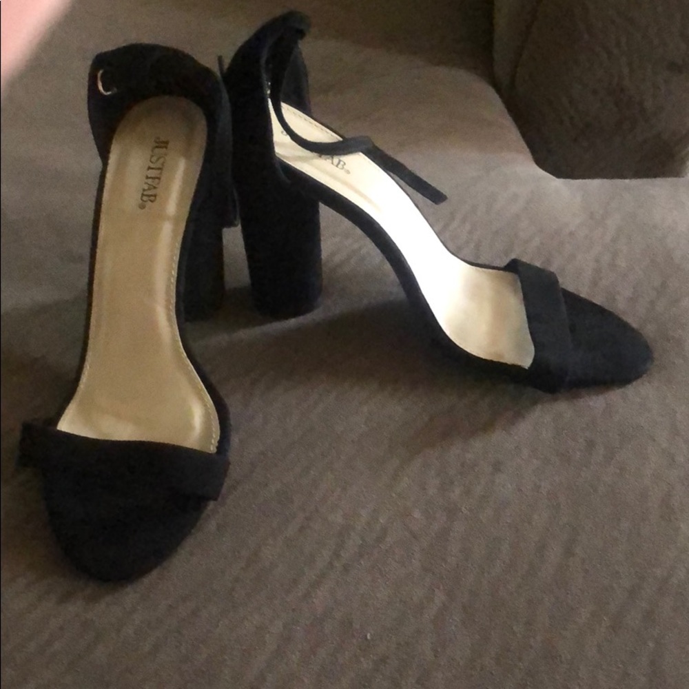 Heels - Picture 2 of 4
